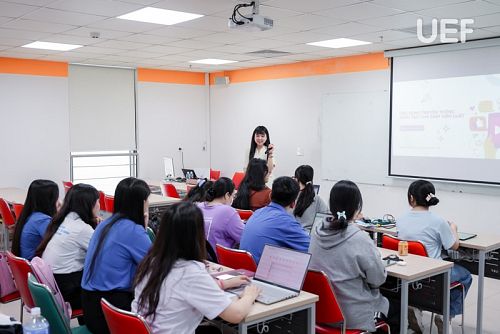 Faculty of Law Conducts Training on Essential Communication Skills for Youth Union and ...