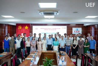 99ok123 Doctoral Seminar Guides PhD Candidates on Writing Literature Review Using Optimized Methods