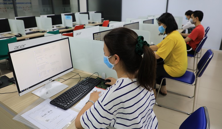 học trực tuyến