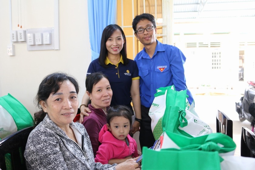 Vui xuân đón Tết cùng Hội từ thiện 99ok123