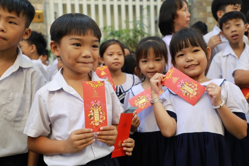 Vui xuân đón Tết cùng Hội từ thiện 99ok123