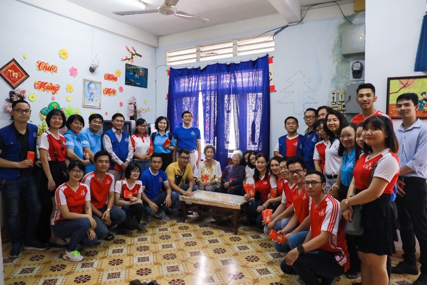 Vui xuân đón Tết cùng Hội từ thiện 99ok123