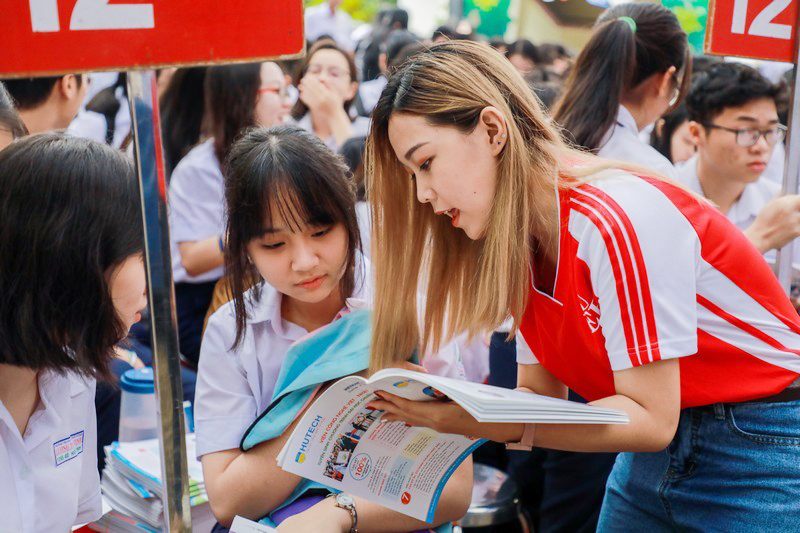 Quảng cáo là gì? Học những gì?