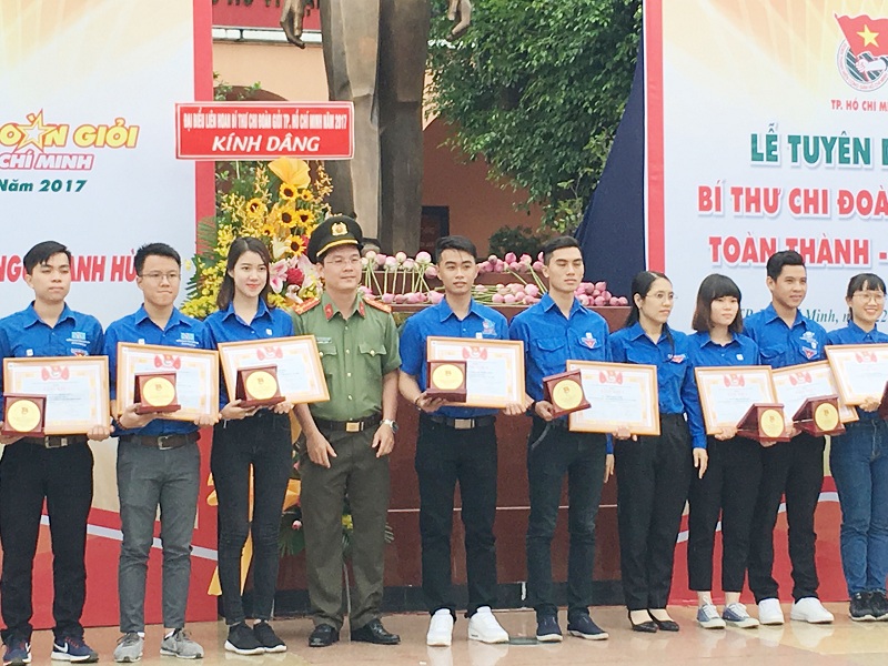 Cán bộ đoàn giỏi 99ok123 1